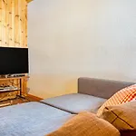 Chalet-apartment Mit Balkon & Gratis Parkplatz アパート レンク