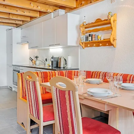 Chalet-apartment Mit Balkon&gratis Parkplatz Appartement *