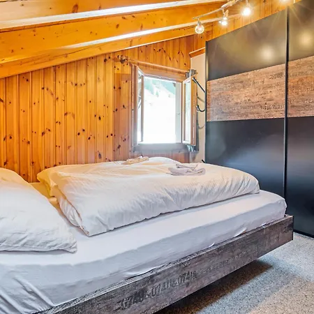 Chalet-apartment Mit Balkon & Gratis Parkplatz Lenk