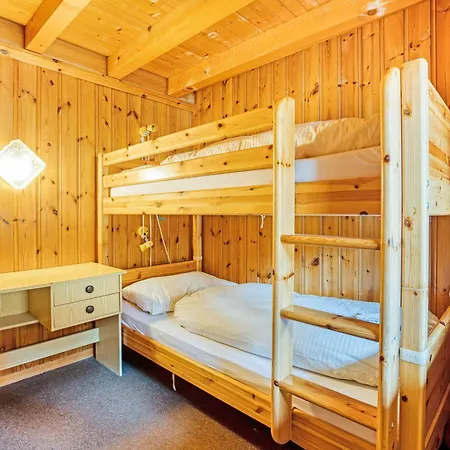 Chalet-apartment Mit Balkon & Gratis Parkplatz アパート