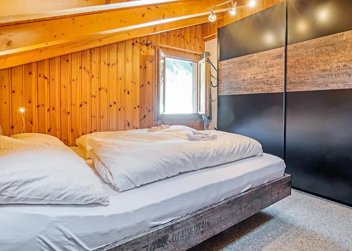Chalet-apartment Mit Balkon & Gratis Parkplatz לנק