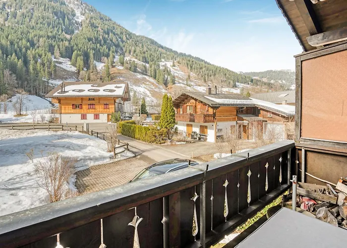 Chalet-apartment Mit Balkon & Gratis Parkplatz *